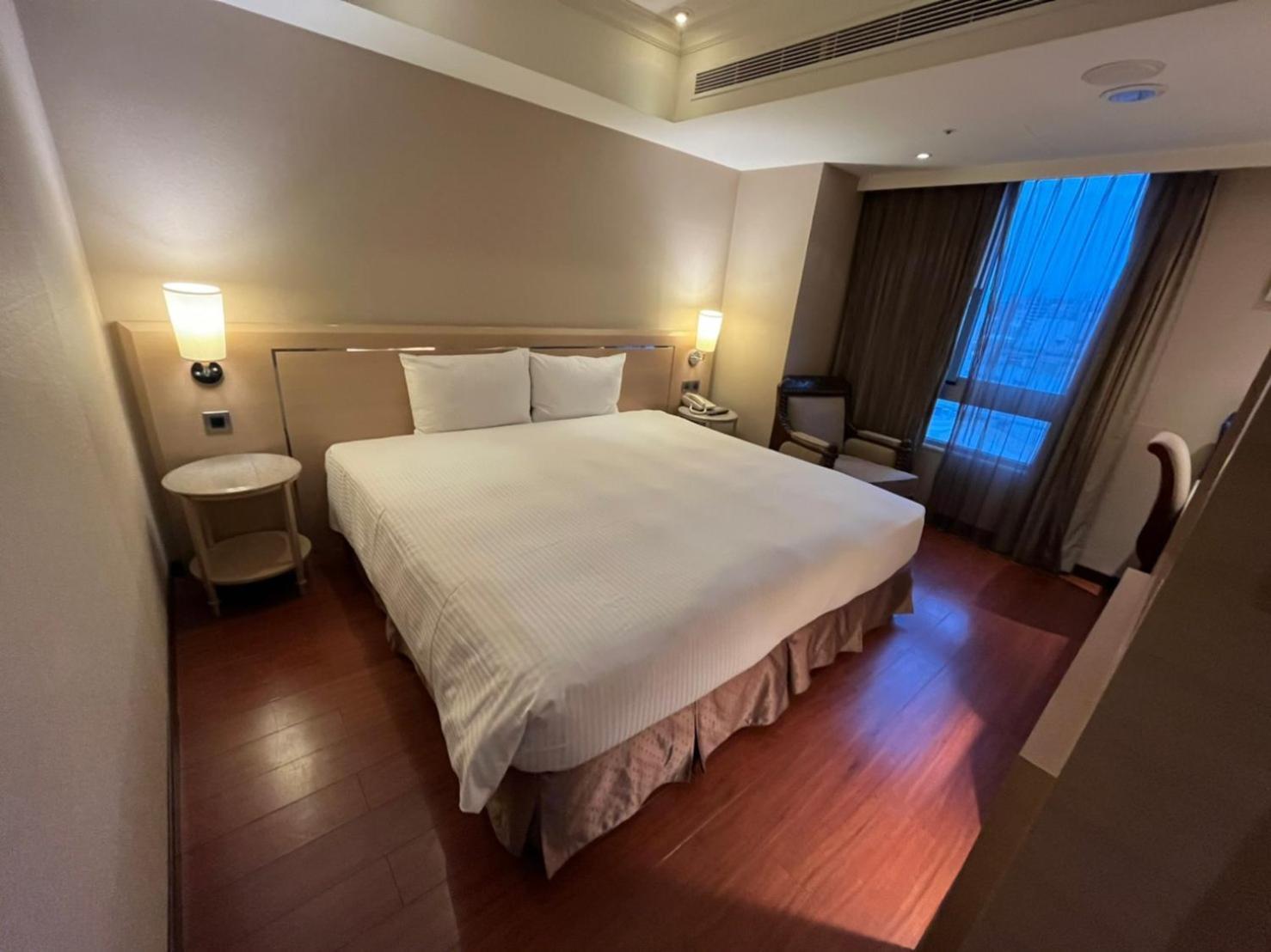 Taichung Charming City Hotel Exteriör bild