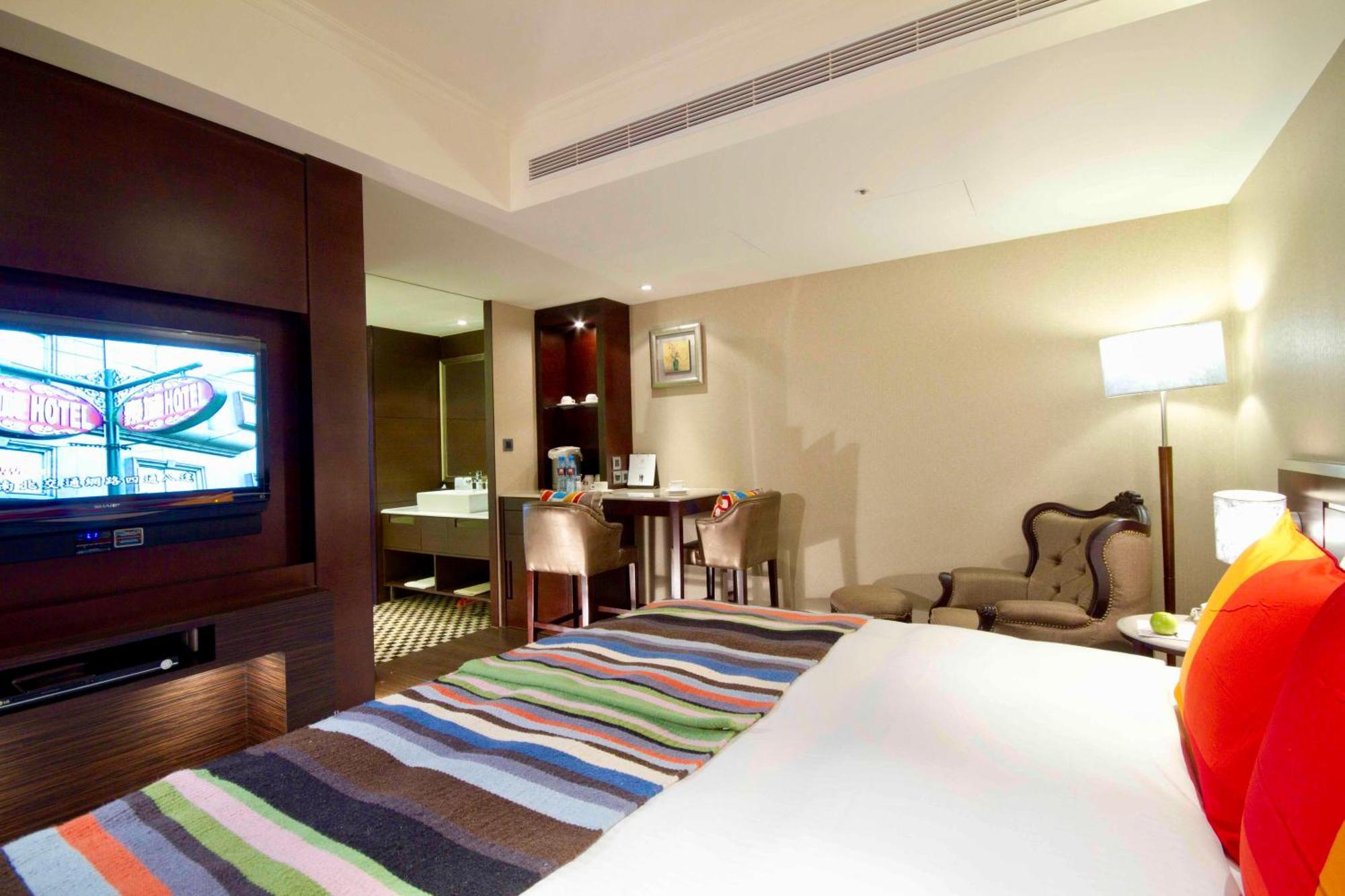 Taichung Charming City Hotel Exteriör bild