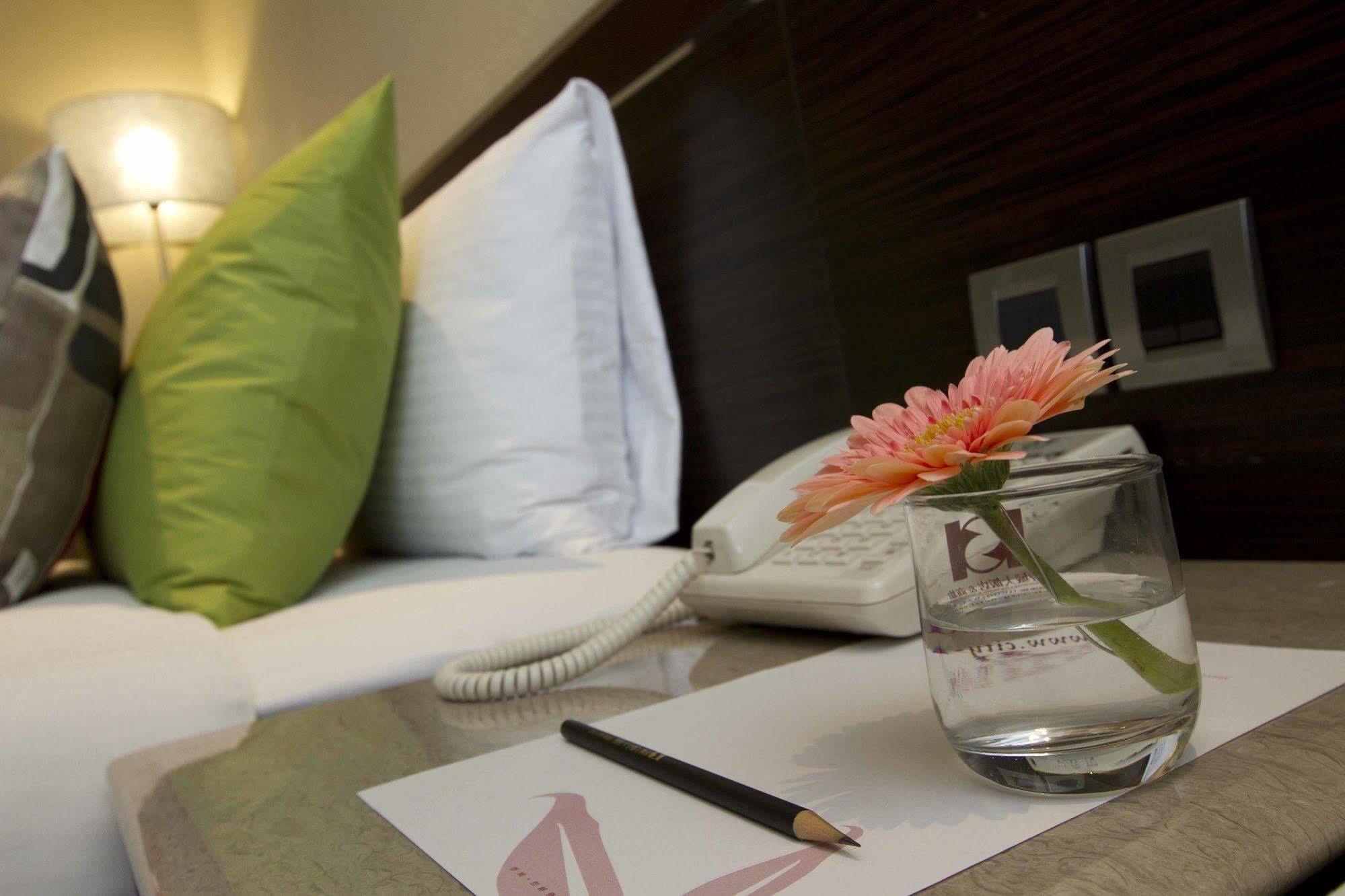 Taichung Charming City Hotel Exteriör bild