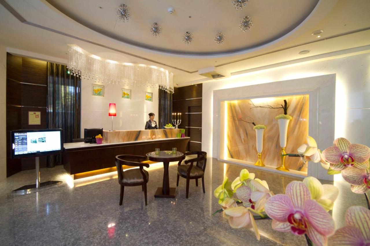 Taichung Charming City Hotel Exteriör bild